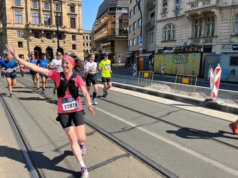 Veronika na Pražském maratonu